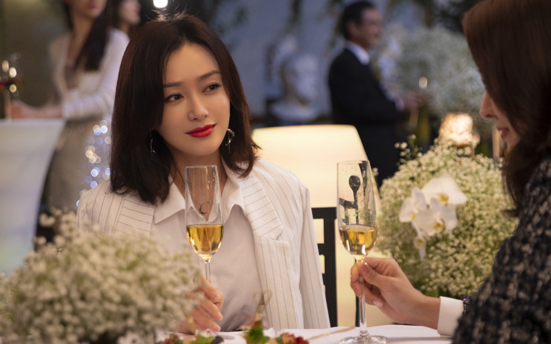 华体会app下载-“费尔南多·比亚尔巴：美洲狮队进攻的心脏，未来无限可能”