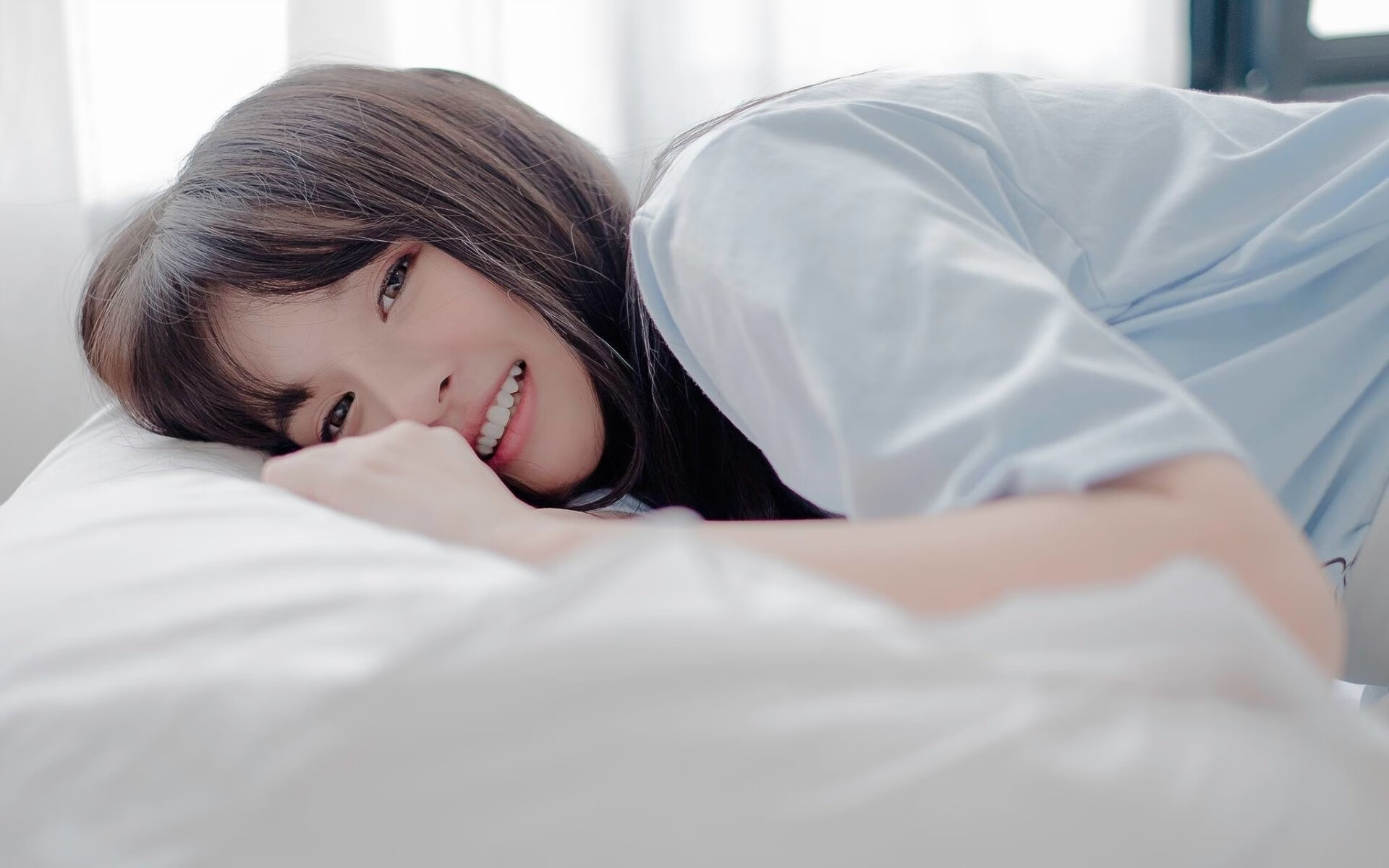 拜仁八连胜登顶德甲积分榜，拜仁成就德甲七连冠