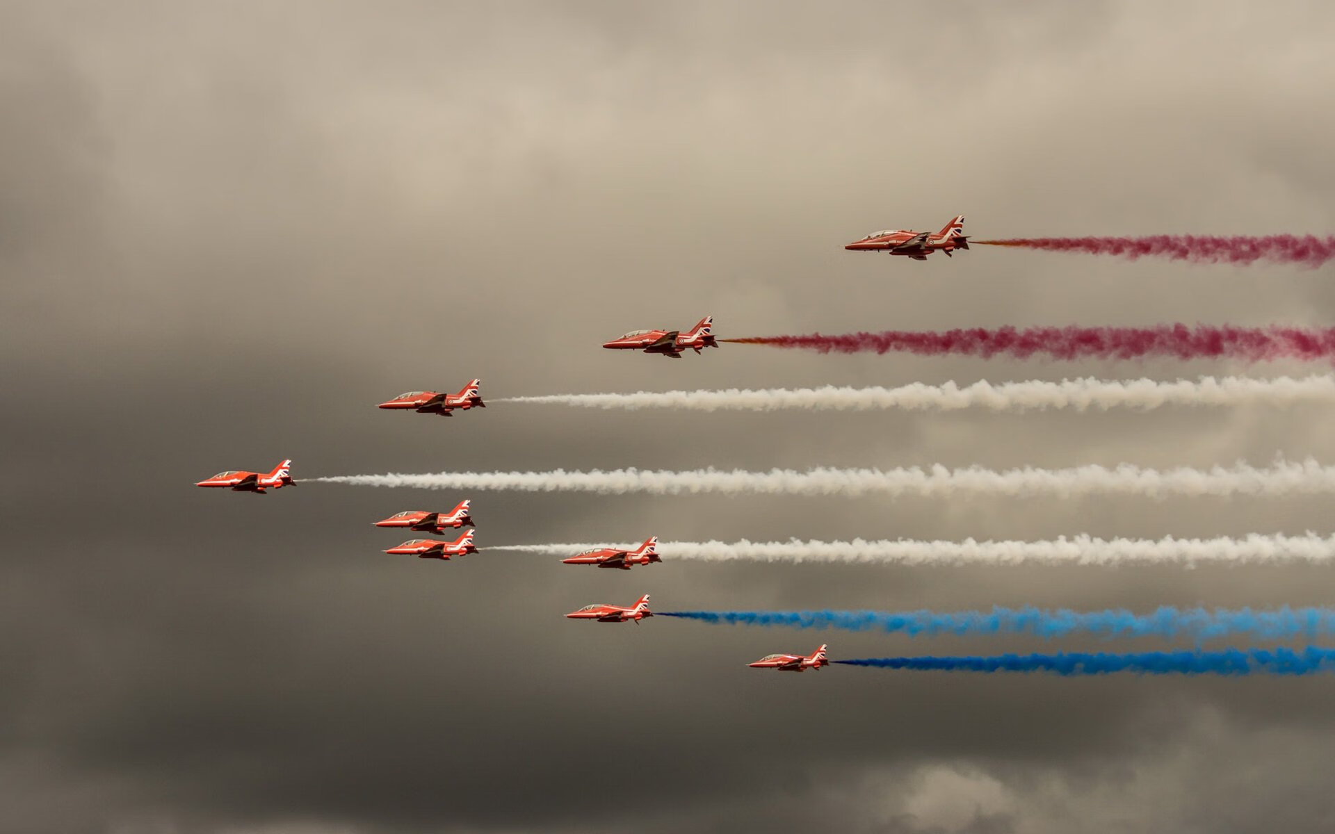 华体会在线下载-中国篮球运动员职业行为规范的多元文化比较，篮球职业运动员的要求